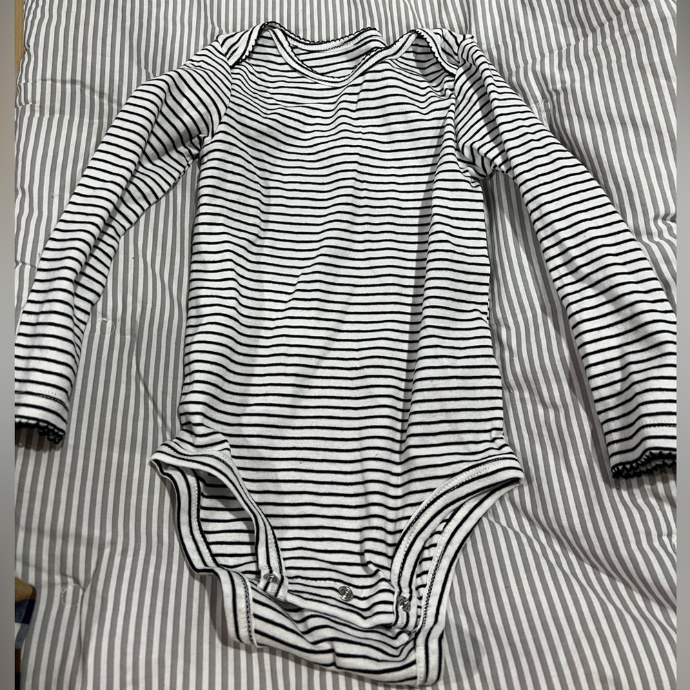 LOT of Carters 24M clothes